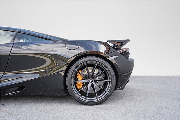 McLaren 720S 9 of 30