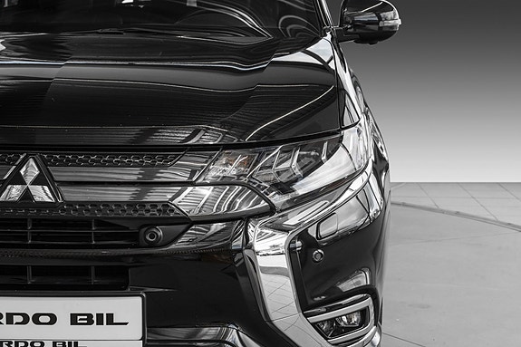 Mitsubishi Outlander 4 of 5