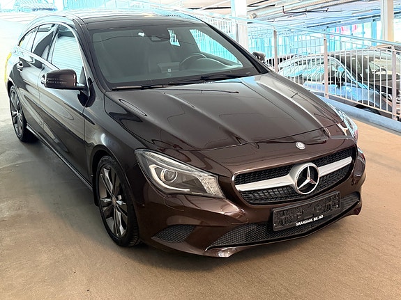 Mercedes-Benz CLA180 4 of 5