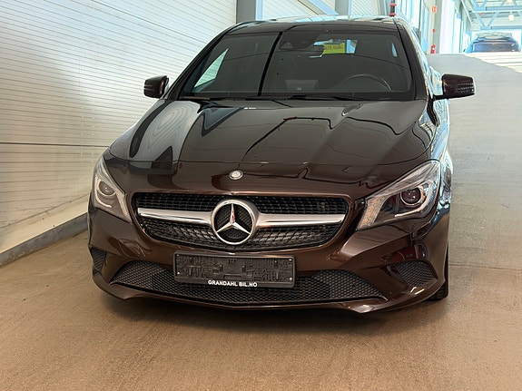 Mercedes-Benz CLA180 3 of 5