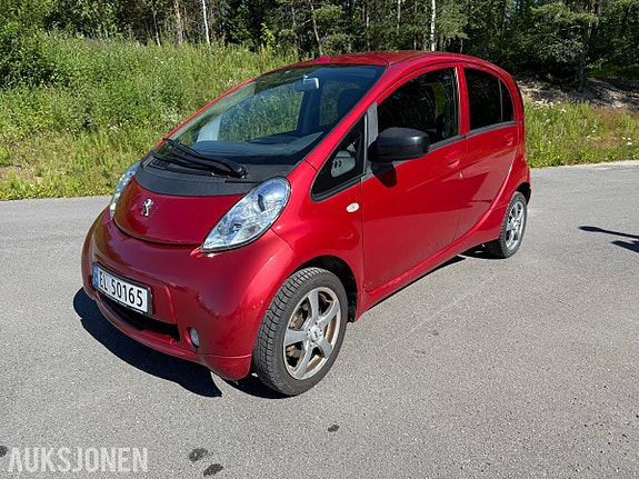 Peugeot Ion 2015 photo 2