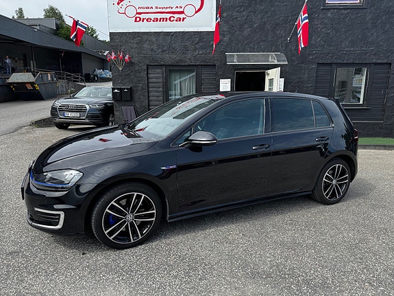 Volkswagen Golf VII 5 of 5
