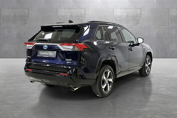 Toyota RAV4 Plug-in Hybrid 5 of 5