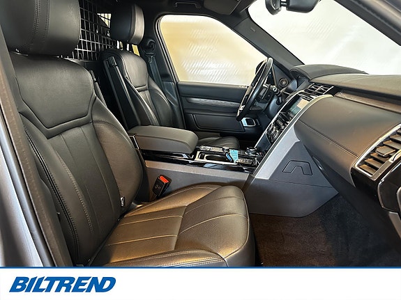 Land Rover Discovery 13 of 15