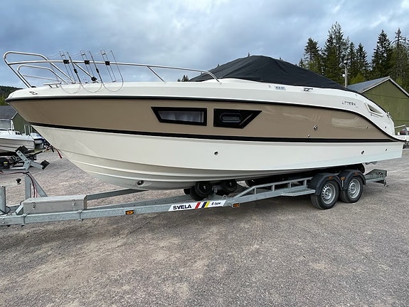 Uttern D77 Style upgrade Velutstyrt familiebåt med Mercury Verado 300 V8 5 of 25