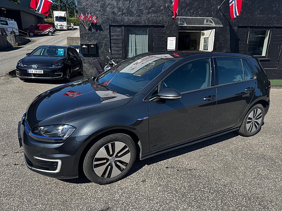 Volkswagen Golf VII 3 of 5