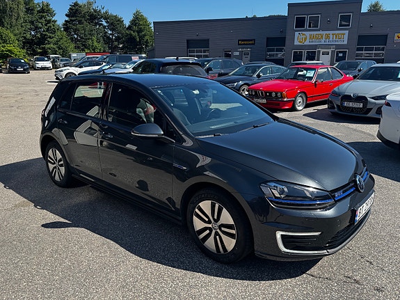 Volkswagen Golf VII 5 of 5