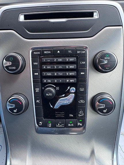 Volvo XC70 19 of 23