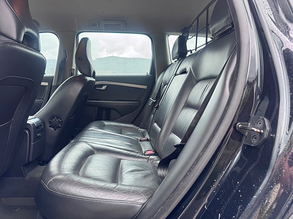 Volvo XC70 12 of 23