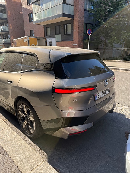 BMW iX 3 of 4