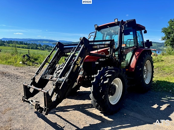New Holland TL80 4x4 Traktor m/ Frontlaster – Rep objekt – 2700 timer!