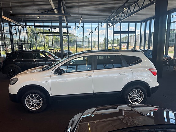 Nissan Qashqai+2 4 of 5