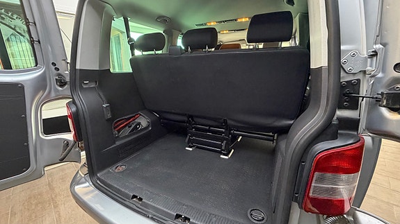 Volkswagen Caravelle 19 of 30