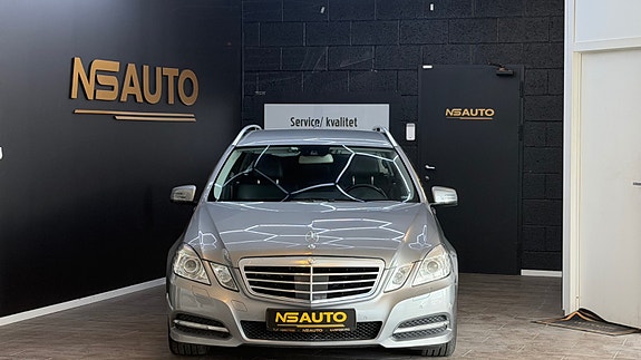 Mercedes-Benz E250 2 of 5