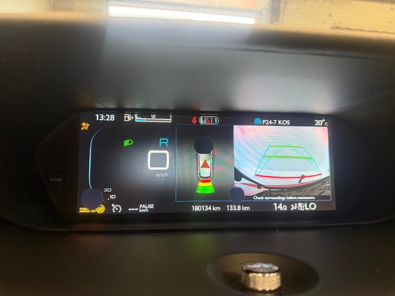 Citroen C4 Picasso 13 of 30