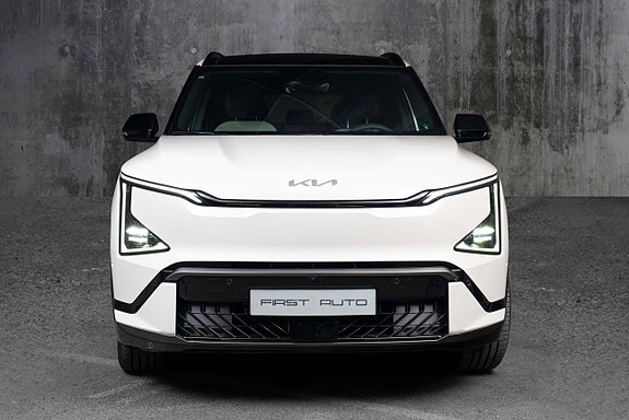 Kia EV5 4 of 5