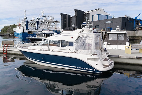 Flott Aquador 28C WA 3 of 5