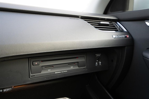 Skoda Octavia Scout 26 of 30