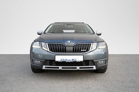 Skoda Octavia Scout 4 of 5