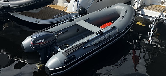 Flott ALU-RIB jolle med 9,9 hk 2-takt Yamaha 2 of 5