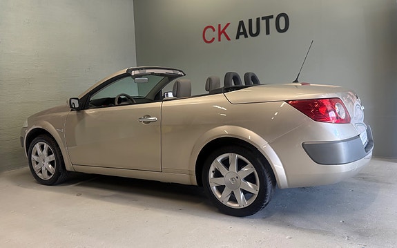 Renault Megane 17 of 30