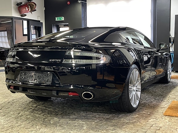 Aston Martin Rapide 2010 photo 5