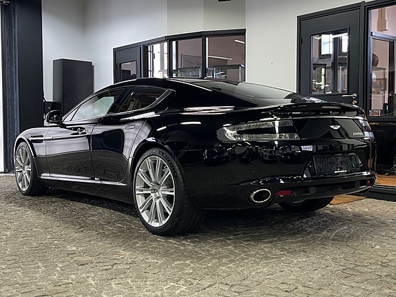 Aston Martin Rapide 2010 photo 3