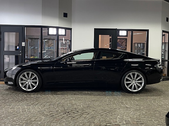 Aston Martin Rapide 2010 photo 2
