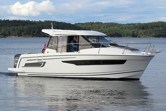 NY PRIS! Jeanneau Merry Fisher 895: Komplett utstyrt familieturbåt - GI BUD 8 of 30