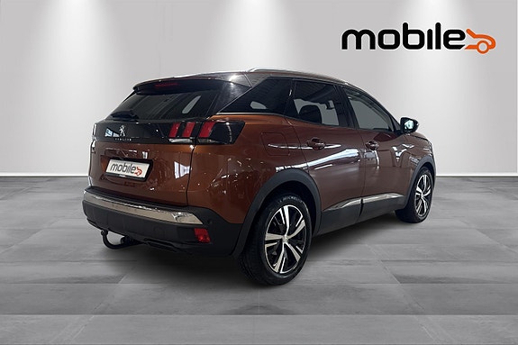 Peugeot 3008 3 of 5