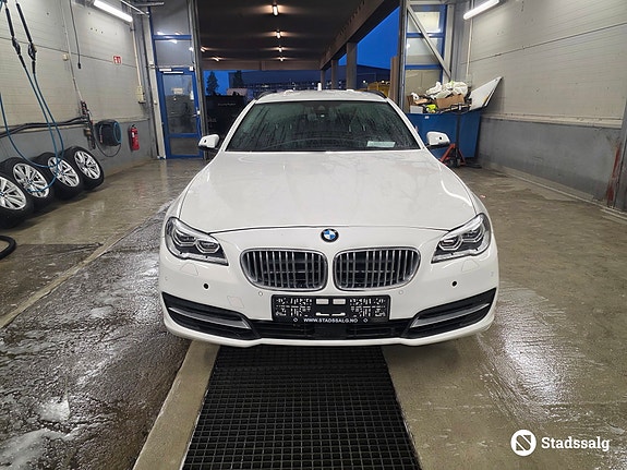 BMW 525d xDrive 5 of 5