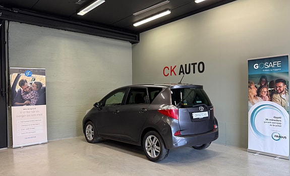 Toyota Verso-S 6 of 29