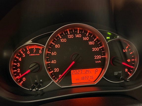 Toyota Verso-S 18 of 29