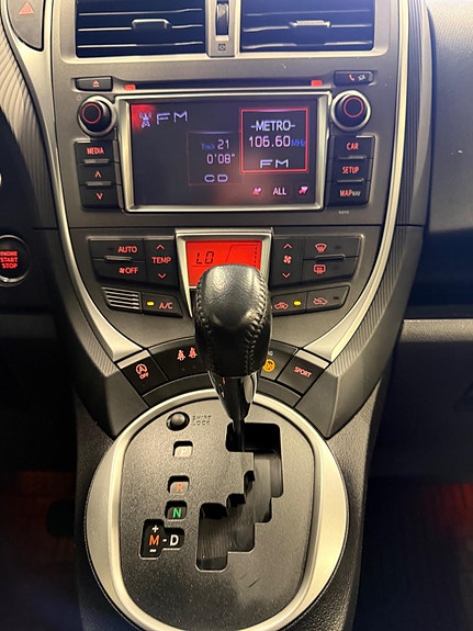 Toyota Verso-S 22 of 29