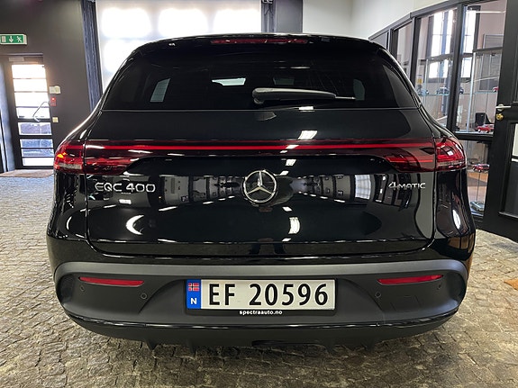 Mercedes-Benz EQC400 4 of 5