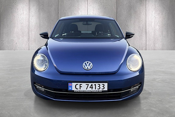 Volkswagen Beetle 2 of 5
