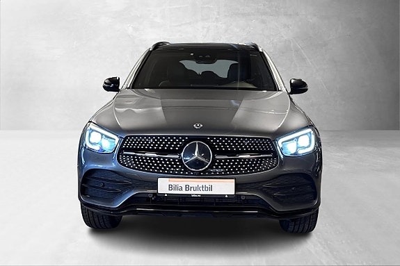Mercedes-Benz GLC300 de 4 of 5