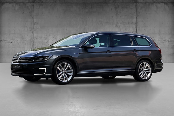 Volkswagen Passat 6 of 19