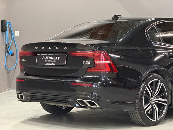 Volvo S60 5 of 5