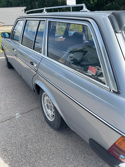 Mercedes-Benz 300 Td 1982 photo 5