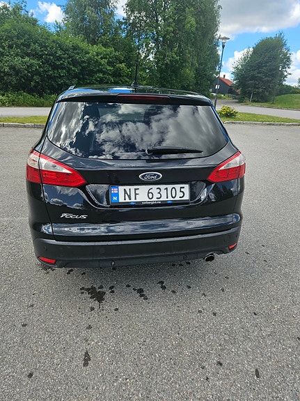 Ford Focus 2 of 5