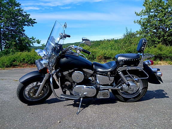 Kawasaki VN 1500 Classic 2 of 21