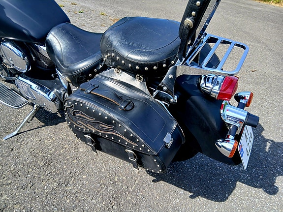 Kawasaki VN 1500 Classic 13 of 21