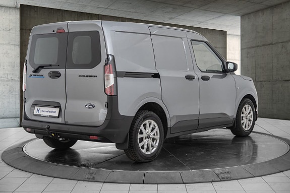 Ford E-Transit Courier 5 of 5