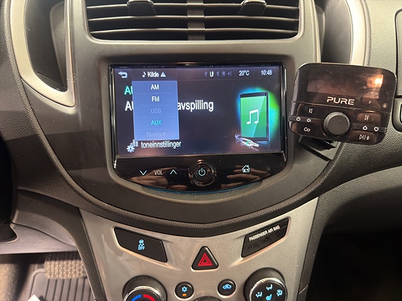 Chevrolet Trax 24 of 30