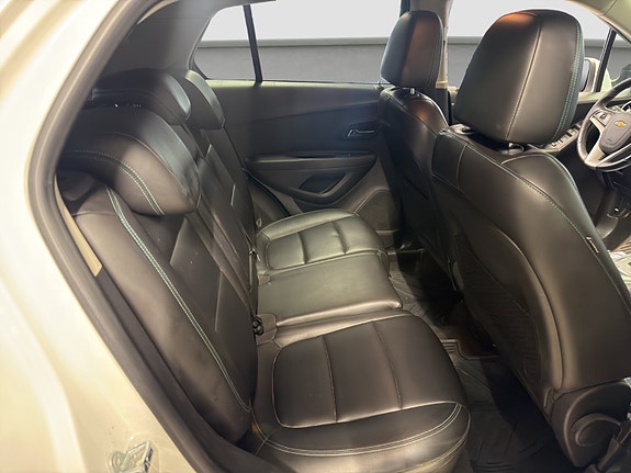 Chevrolet Trax 9 of 30