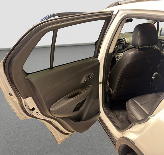 Chevrolet Trax 10 of 30