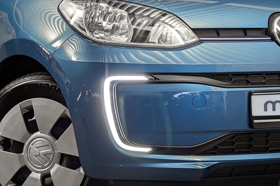 Volkswagen UP! 3 of 5