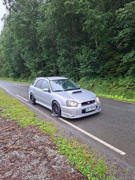 Subaru Impreza 5 of 7