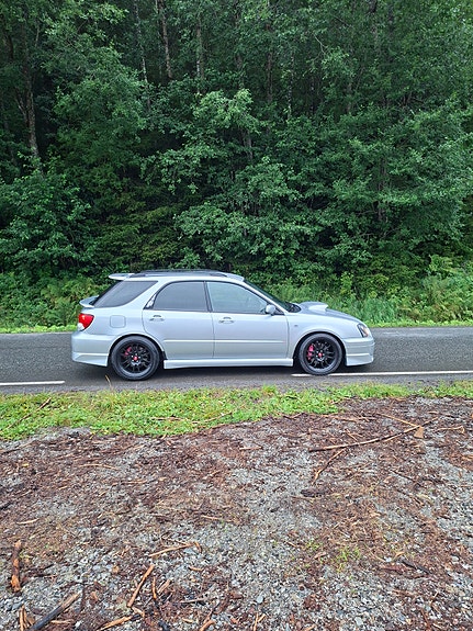 Subaru Impreza 4 of 7